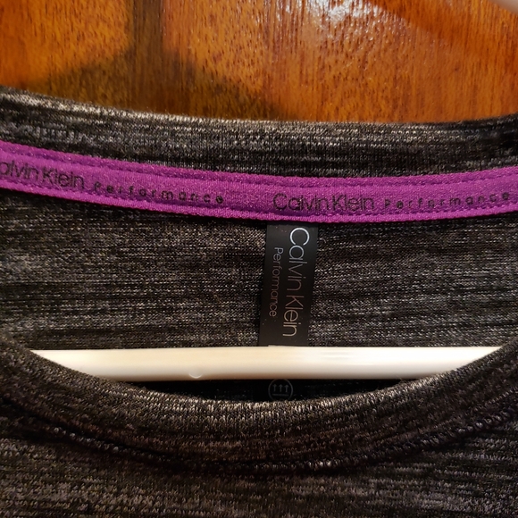 Calvin Klein long sleeve top - Picture 3 of 5